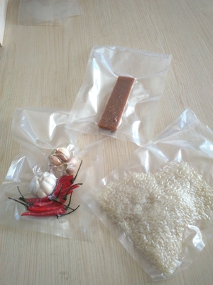 A cor branca e preta limpa sacos do aferidor o PE de NY que mantém o alimento fresco